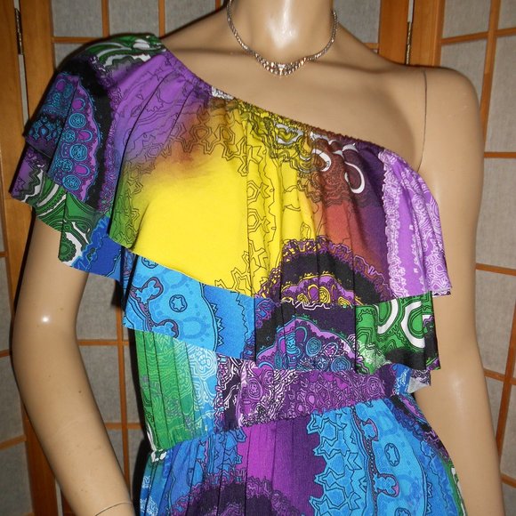 Nawty Fox Multicolor Single Shoulder Maxi Dress - Picture 2 of 9